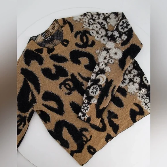 NWT CHANEL 23/A METIERS D'ART CC LEOPARD PRINT JUMPER SIZE FR 38 (UK 10) - Picture 14 of 15